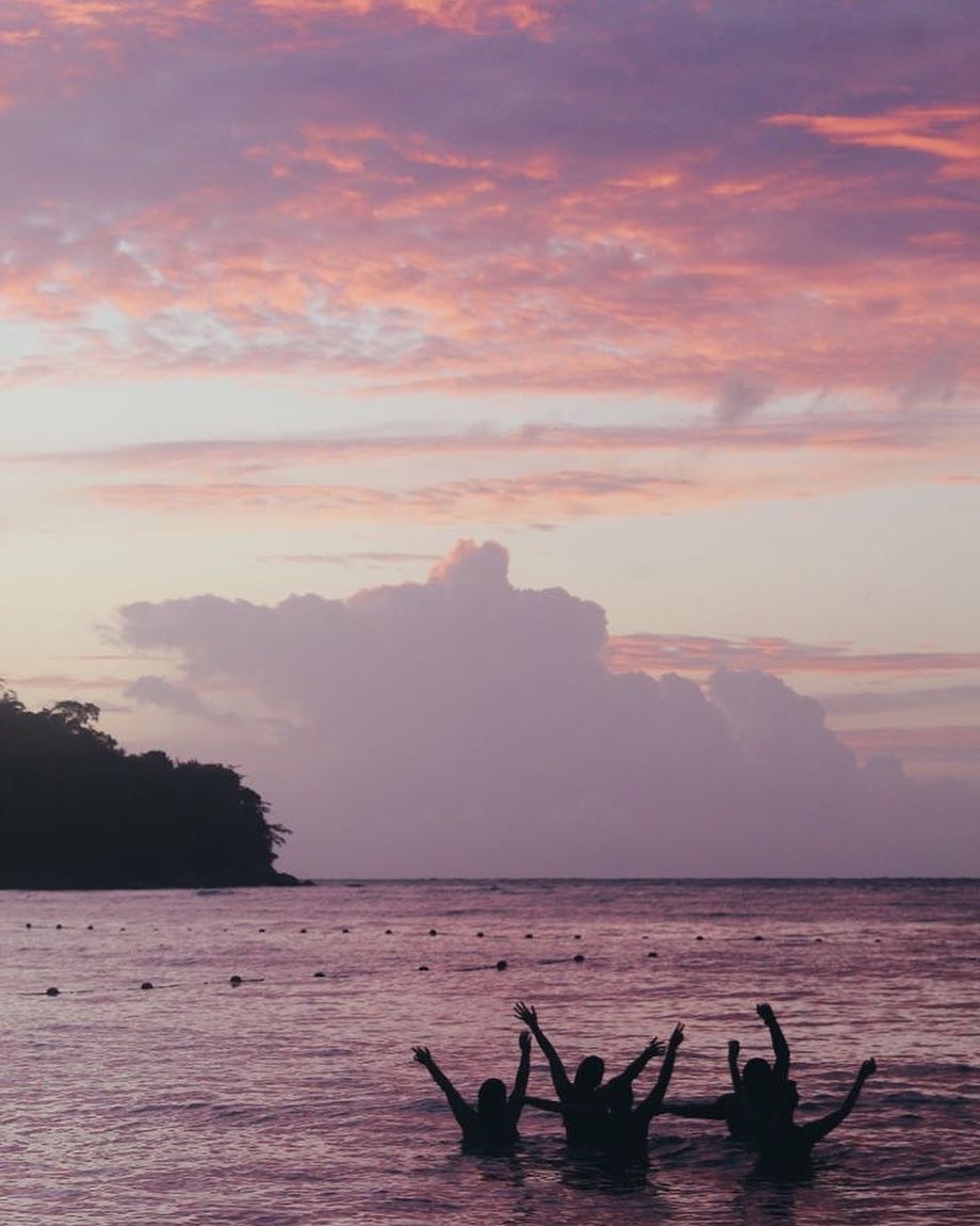 @taiya.derose pink skies swimming