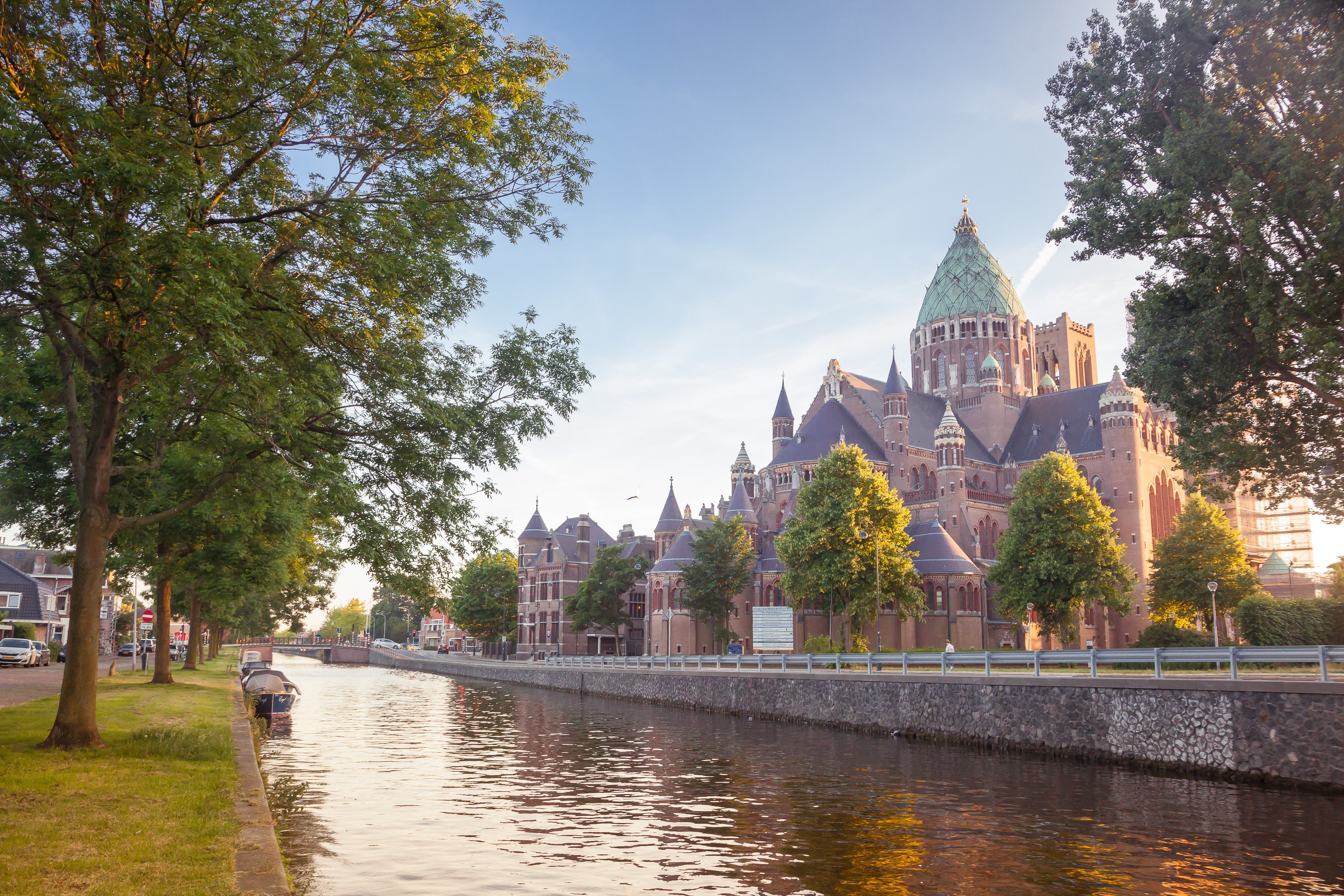 St Bavo Catholic Cathedral, Haarlem AdobeStock_164702555
